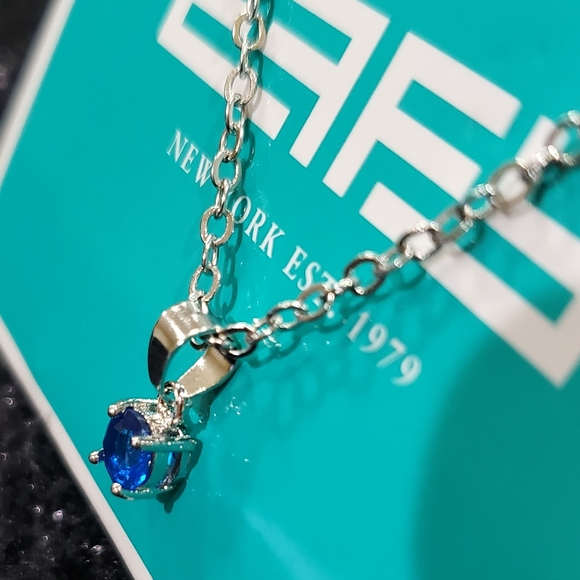 Effy - Picture 3 of 4